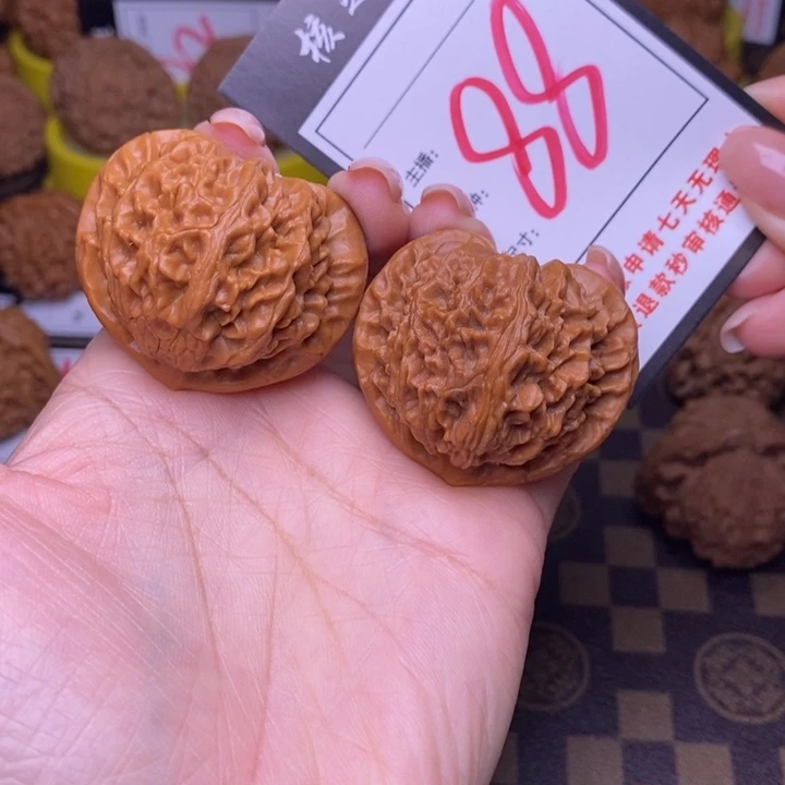 吊坠文玩核桃42宫灯88