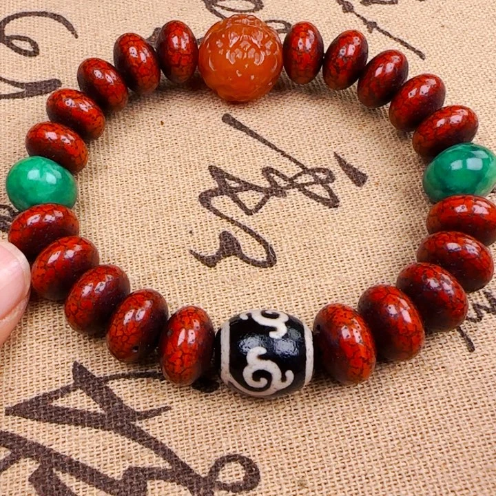 星月菩提吊坠手串