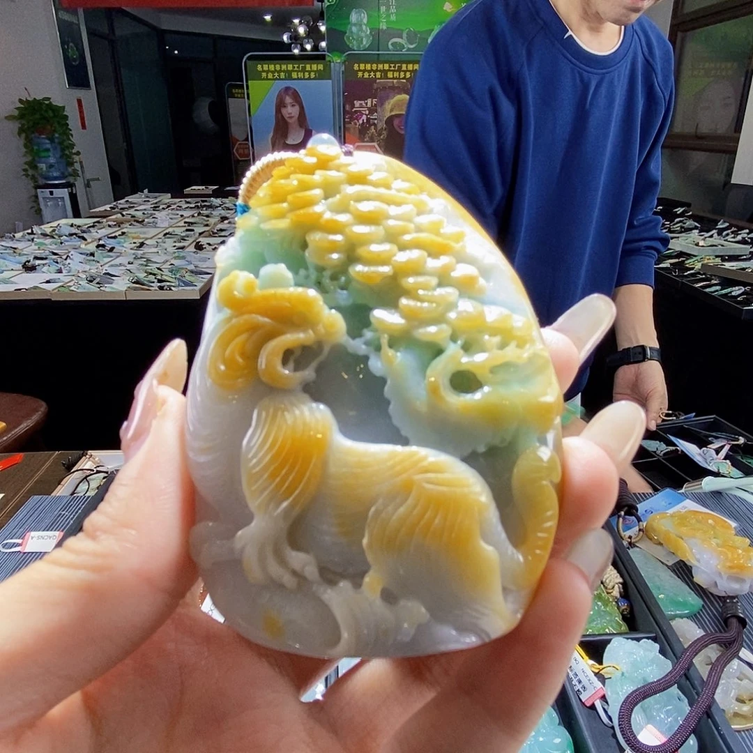 颈饰未镶嵌翡翠翡翠