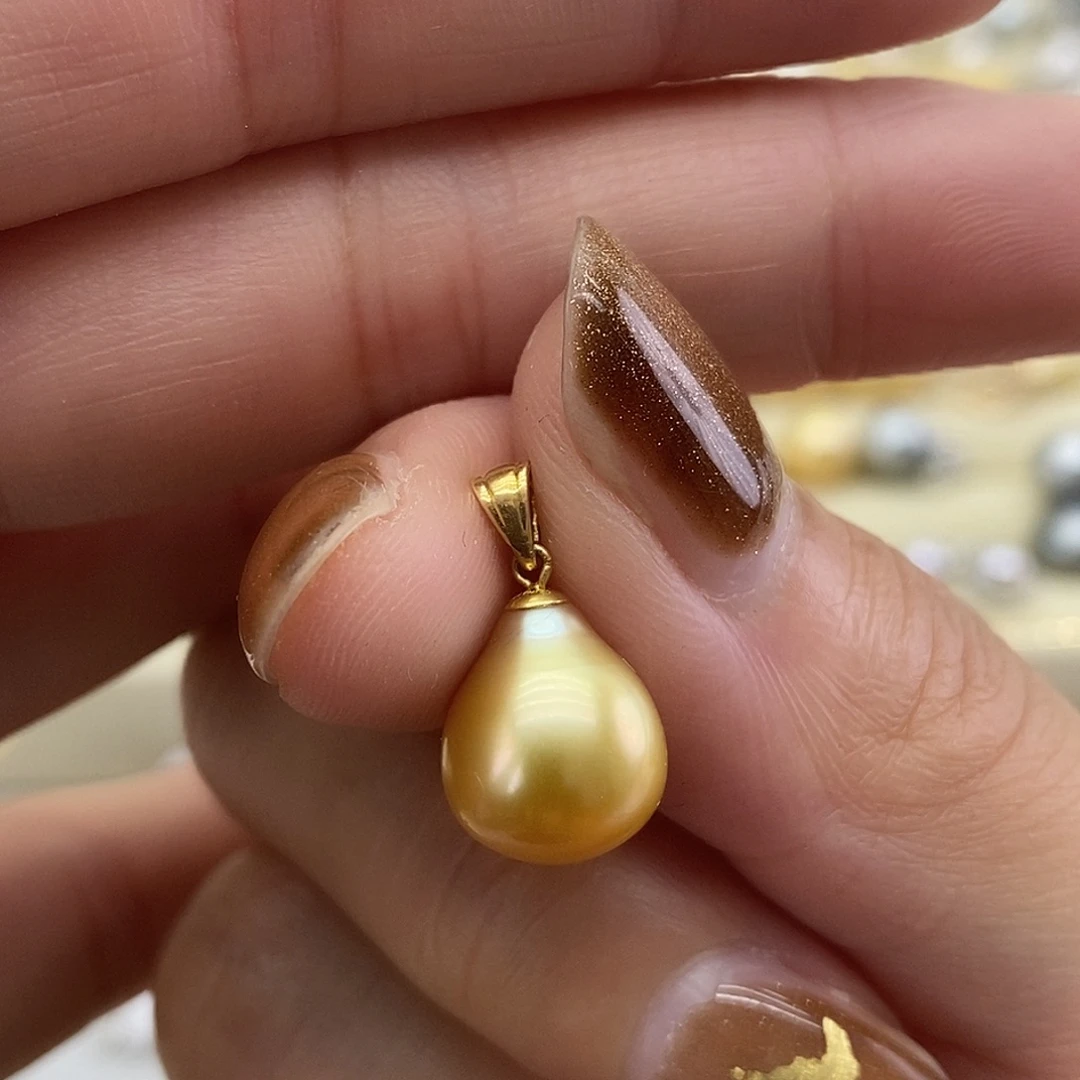 18K金镶嵌吊坠(不含链)海水珍珠