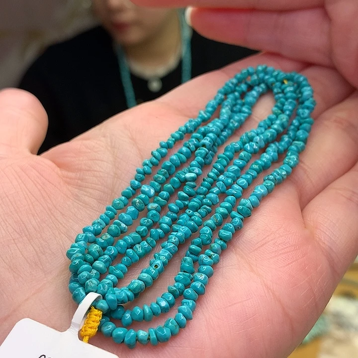 未镶嵌绿松石原矿