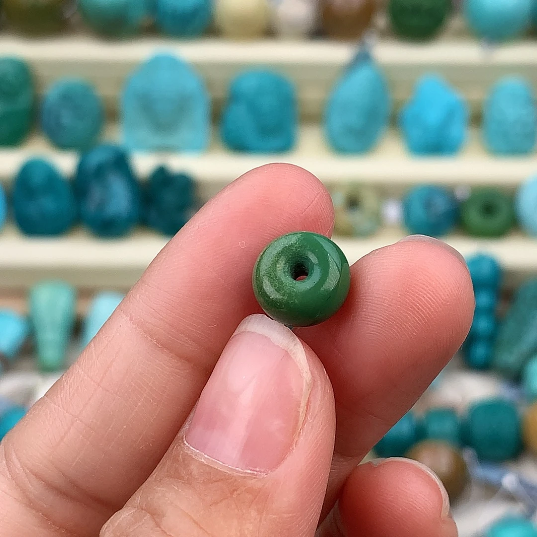 绿松石未镶嵌珠宝奇石9
