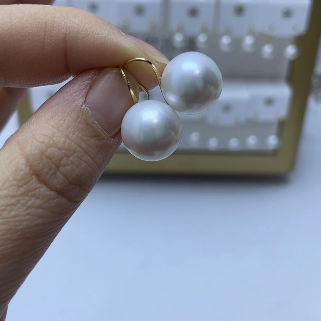 18K金镶嵌淡水珍珠耳饰