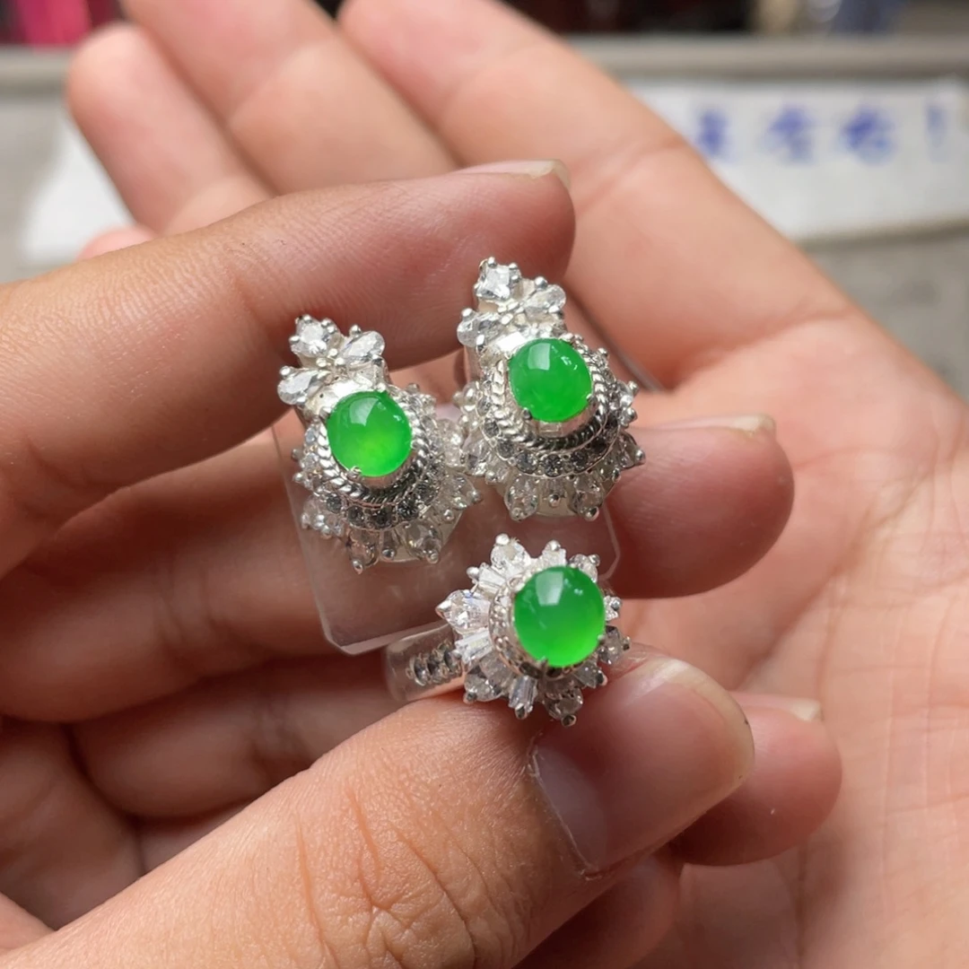 定制翡翠未镶嵌翡翠