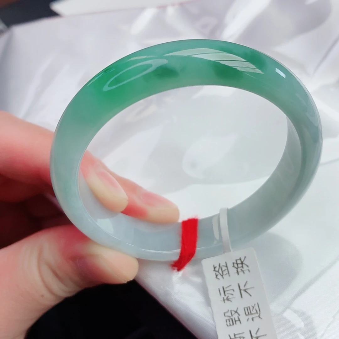 翡翠未镶嵌手镯天然翡翠A货