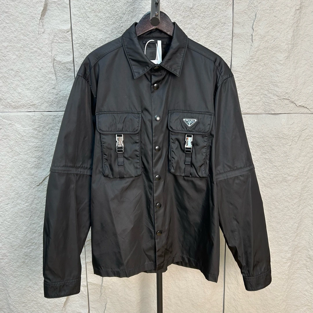 99新 Prada/普拉达 尼龙锁扣可拆卸衬衫夹克外套 M码 ys000737