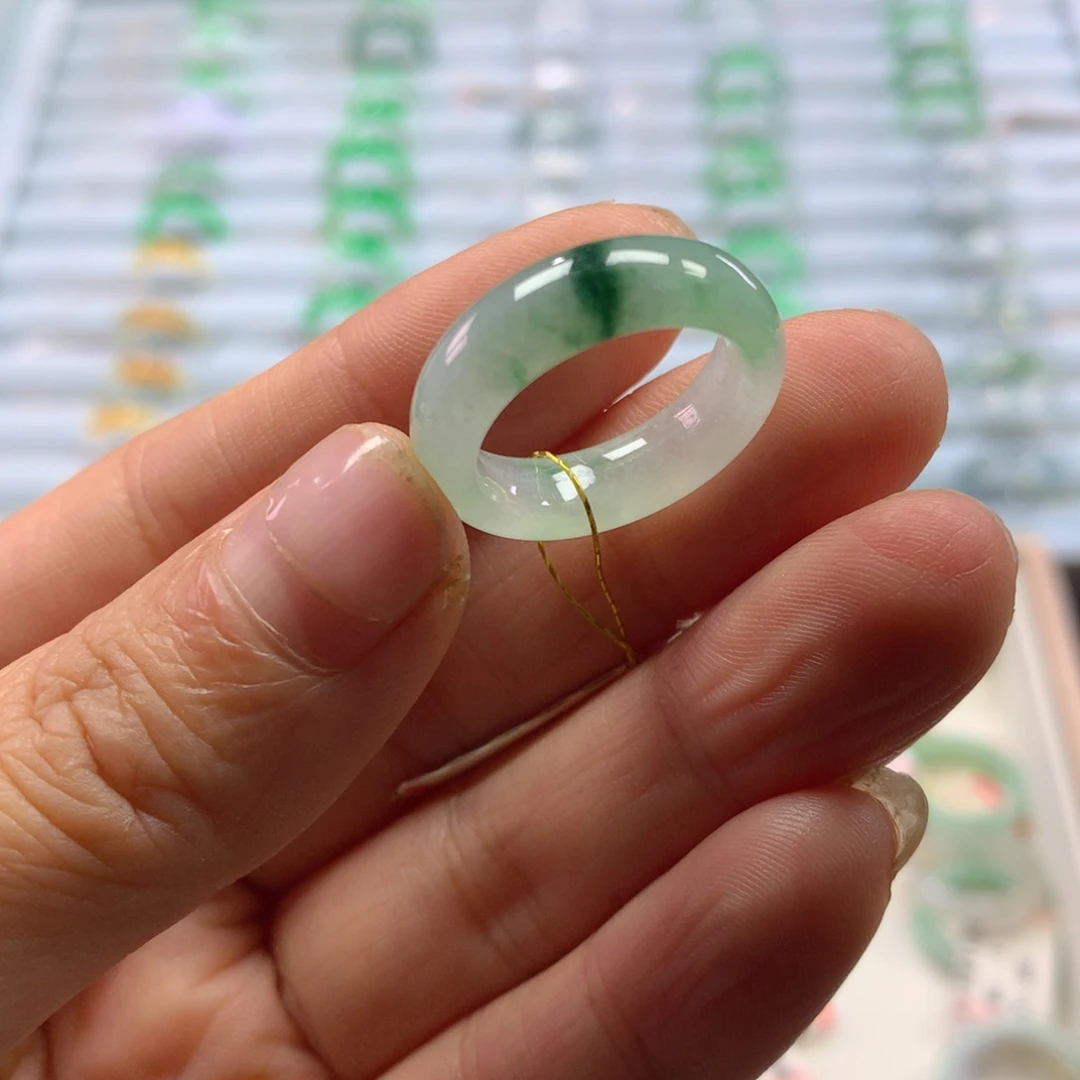 U***.翡翠未镶嵌戒指12号