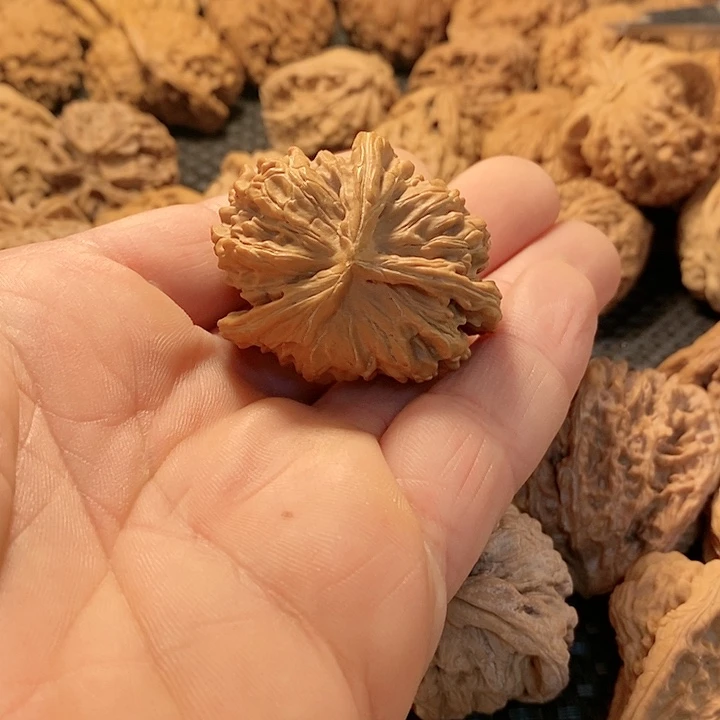 把件文玩核桃四座楼三棱43×37全品