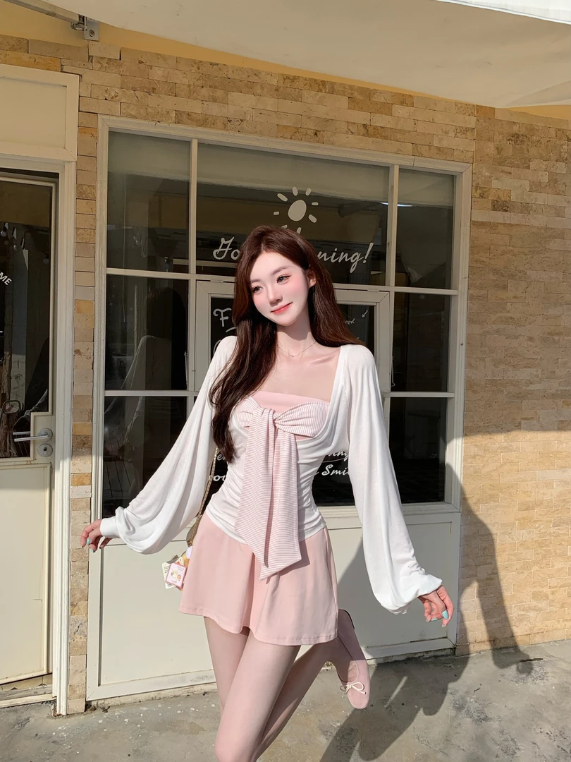 蜜桃粉粉 纯欲u领长袖秋季上衣叠穿吊带两件套
