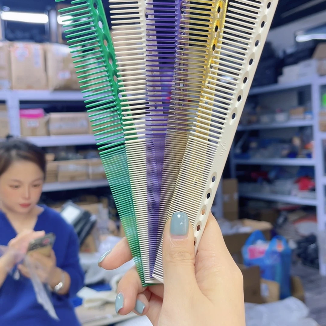 塑料木（非红木类）YS339无包装 颜色随机 不退换