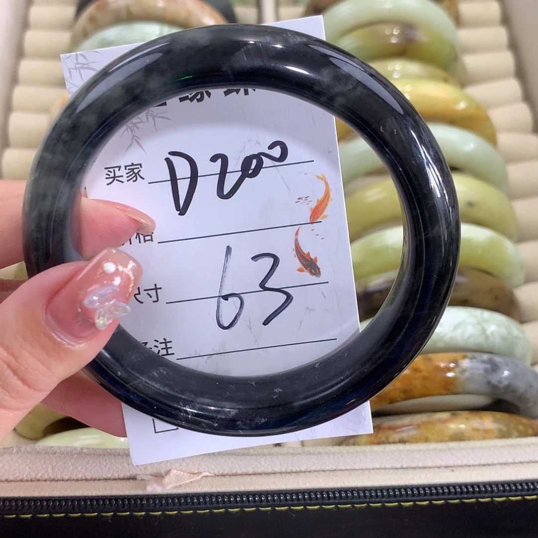 【闪购商品】未镶嵌蛇纹石玉手镯