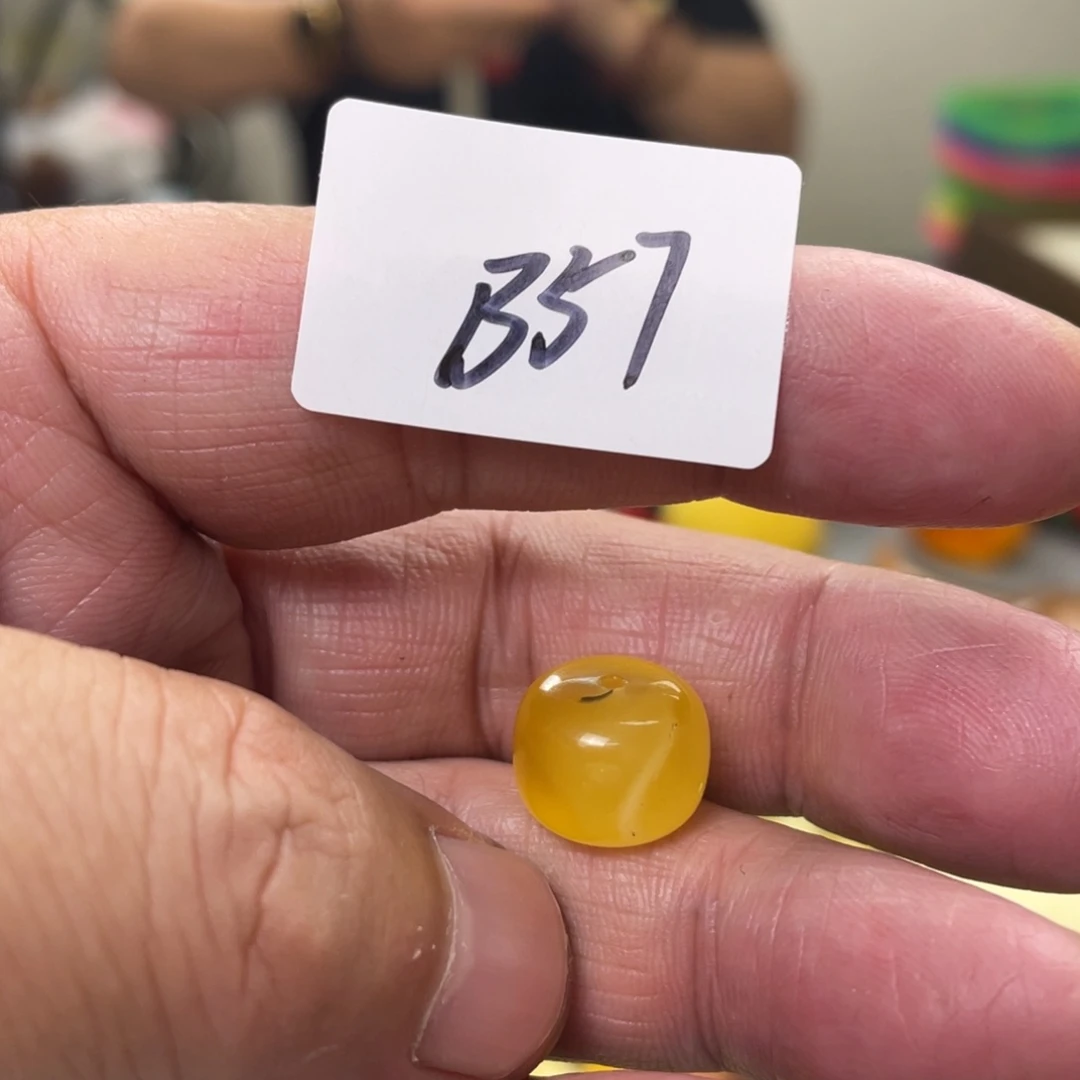 手链琥珀未镶嵌多样性发，发其中一件