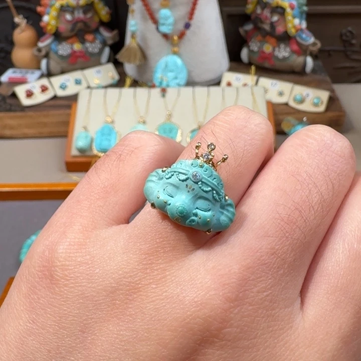 绿松石18K金镶嵌戒指