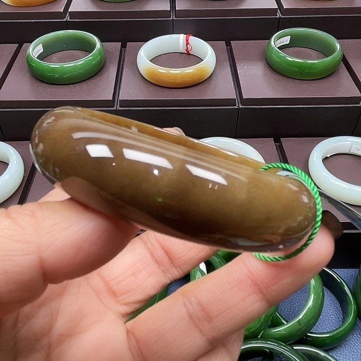 和田玉未镶嵌手镯5657