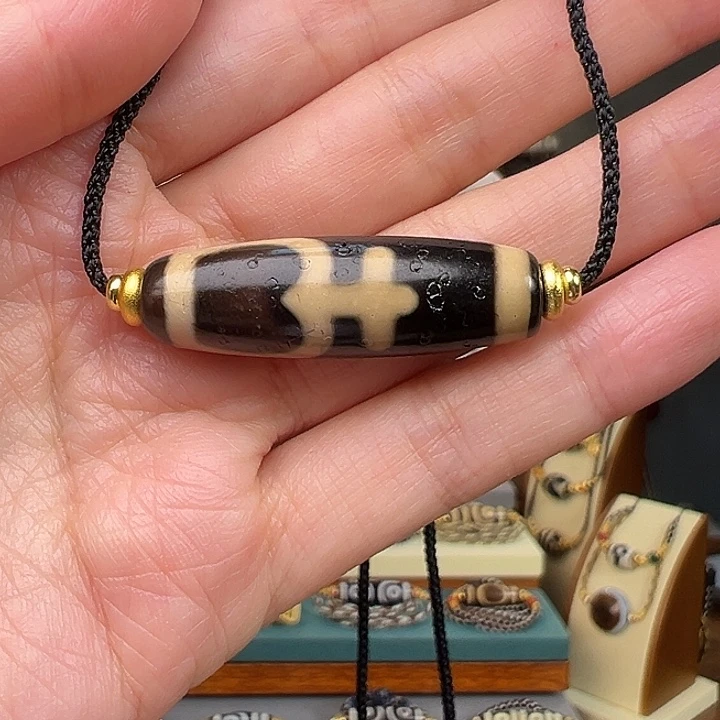 王****玛瑙/玉髓未镶嵌颈饰