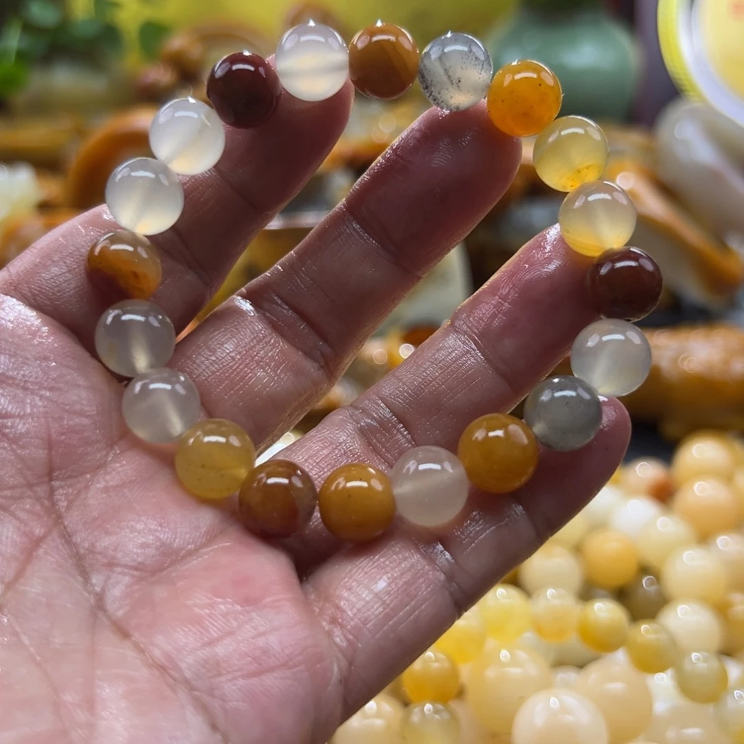 石英质玉未镶嵌颈饰