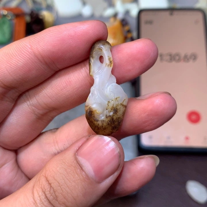 和田玉颈饰未镶嵌?*