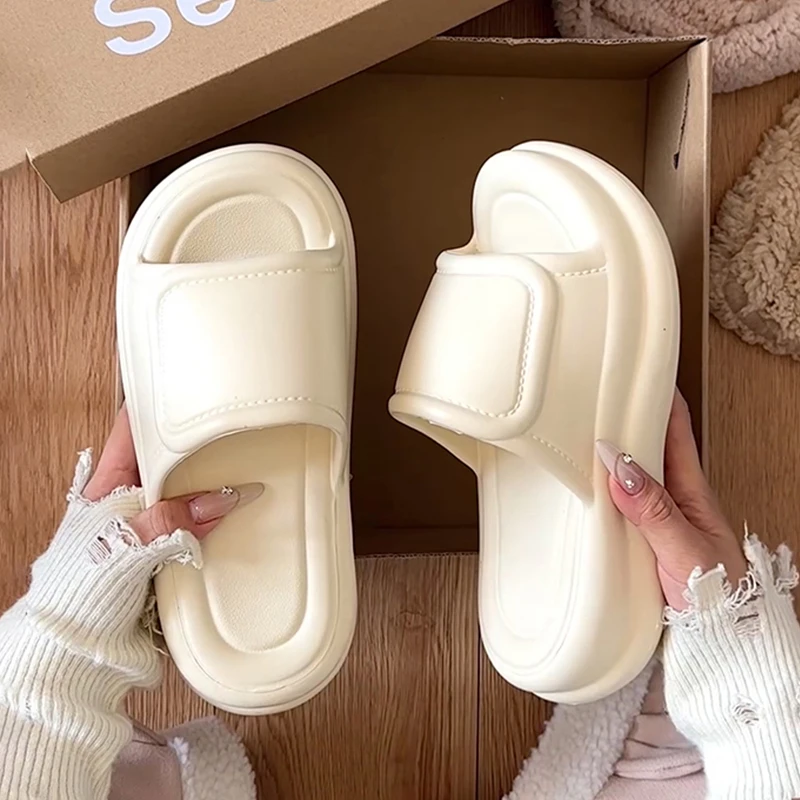 拖鞋女防滑臭夏季新款eva厚底踩屎感家居室内网红时尚外穿凉拖鞋