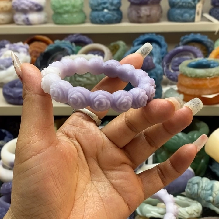 未镶嵌手镯石英岩玉