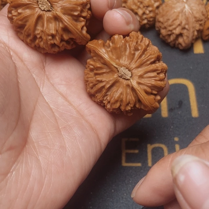 文玩核桃吊坠文玩55