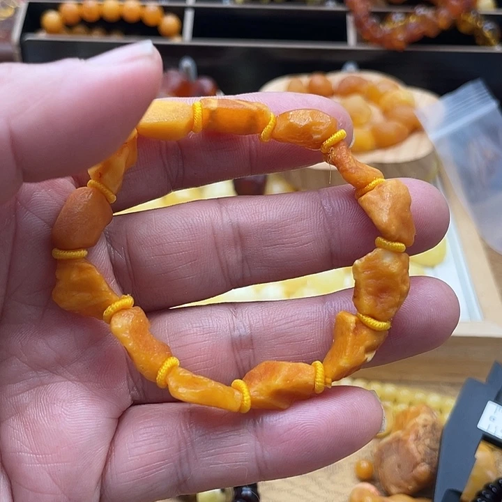 琥珀未镶嵌套链手串