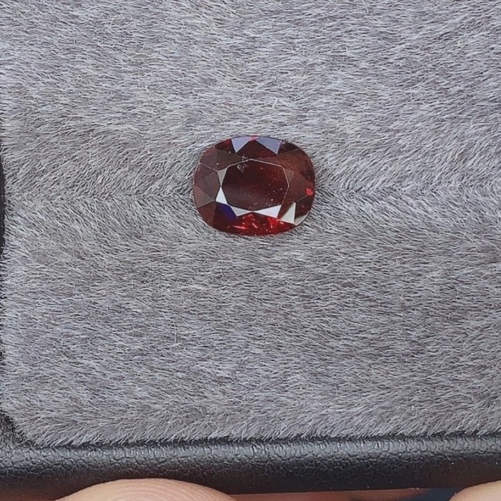 尖晶石裸石2.46/2199