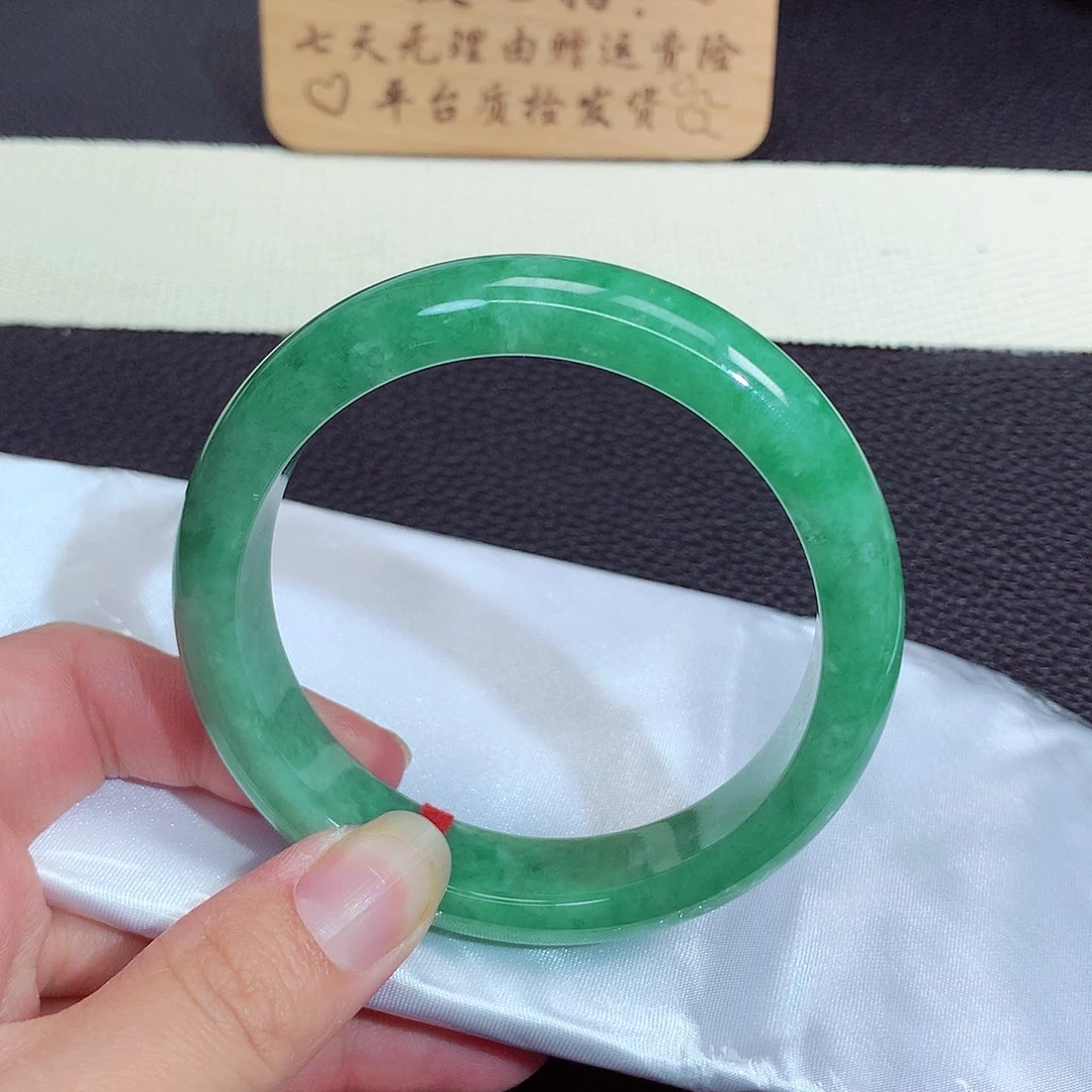 翡翠未镶嵌手镯7057