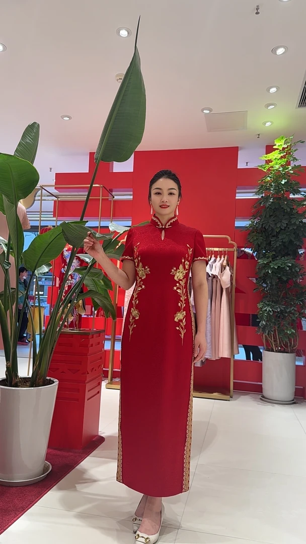 170135朱紫褕优雅风夏季刺绣婚礼服走秀旗袍