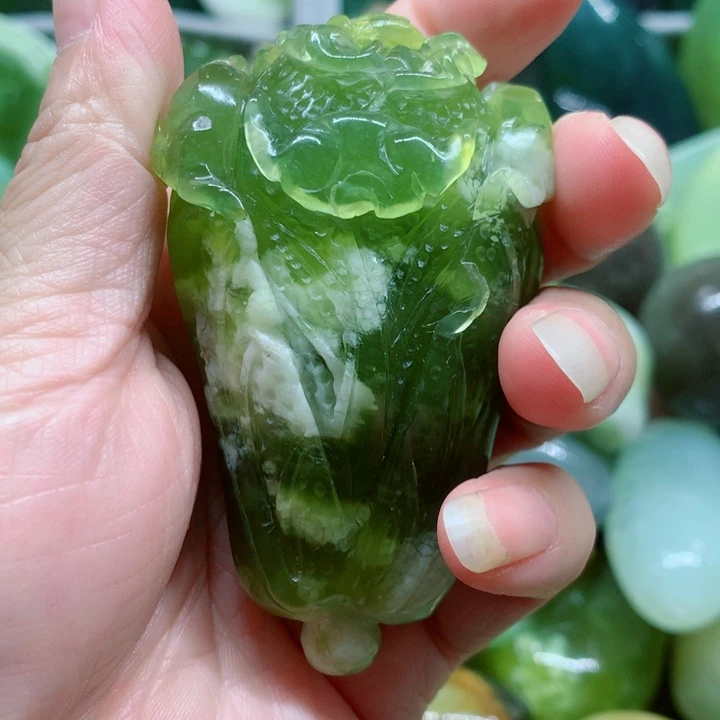 蛇纹石玉未镶嵌手持