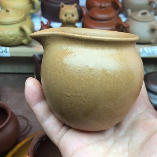 茶壶紫砂黄段泥公道杯180豪升左右
