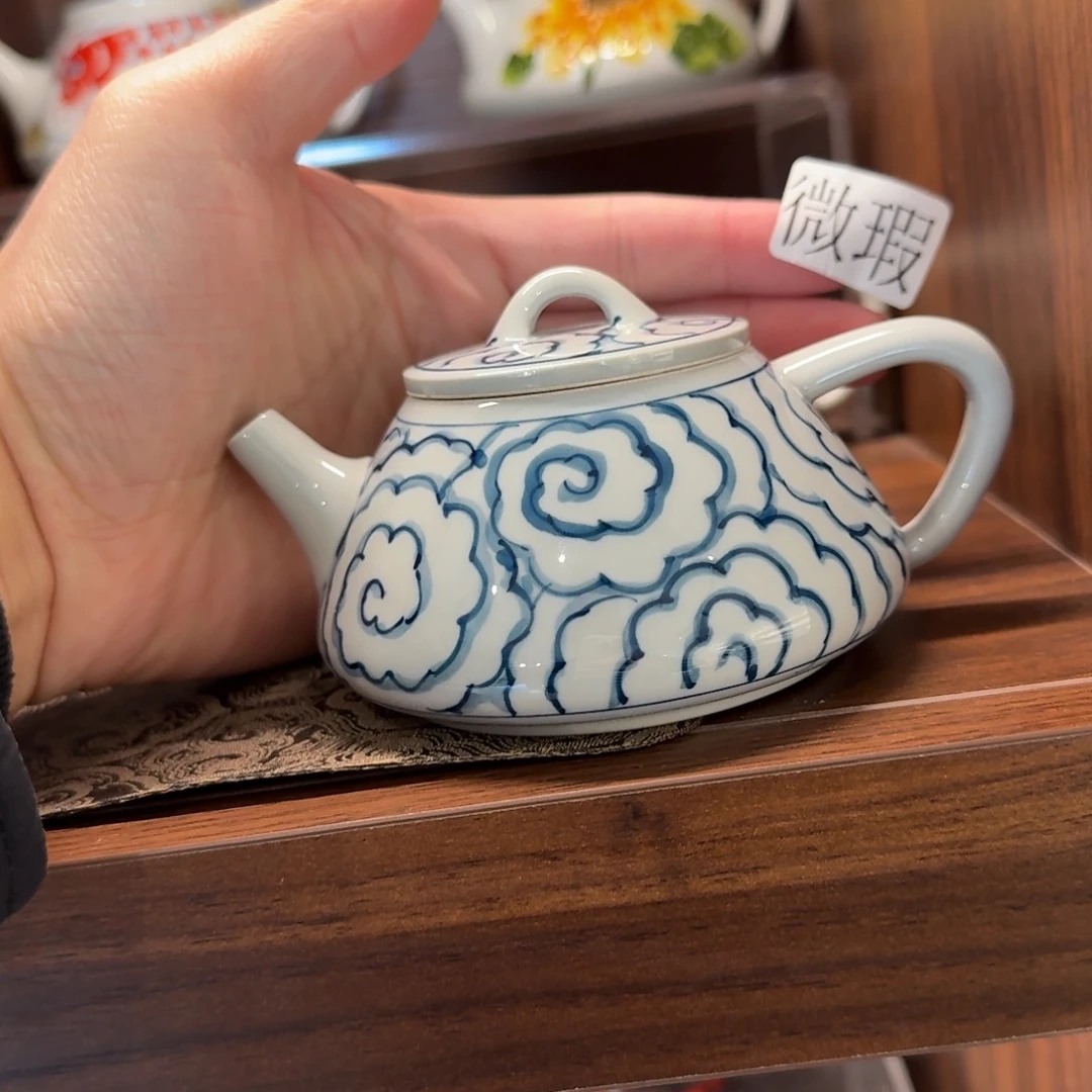 釉下手绘茶具微瑕