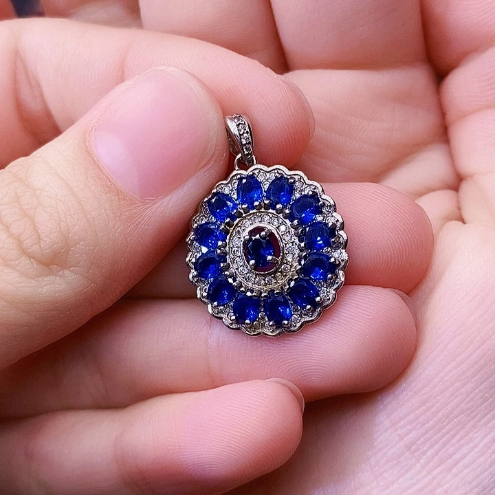 吊坠(赠链)蓝宝石银S925镶嵌