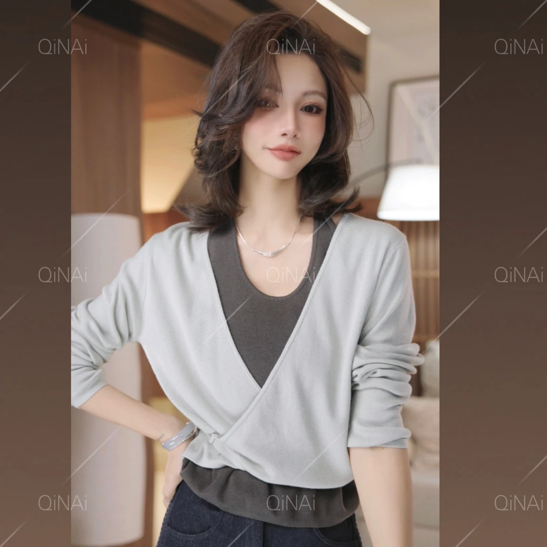 七奈「约会」早秋新款假两件挂脖针织衫QN12730