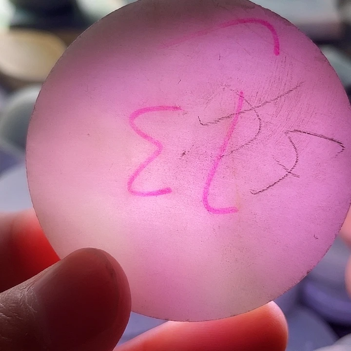 翡翠挂件未镶嵌毛料6