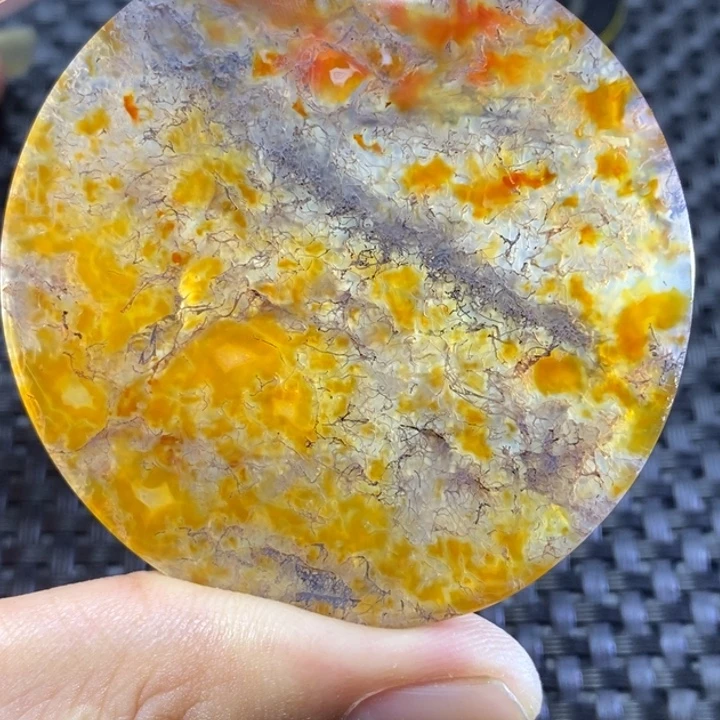 展***来玛瑙/玉髓未镶嵌玛瑙
