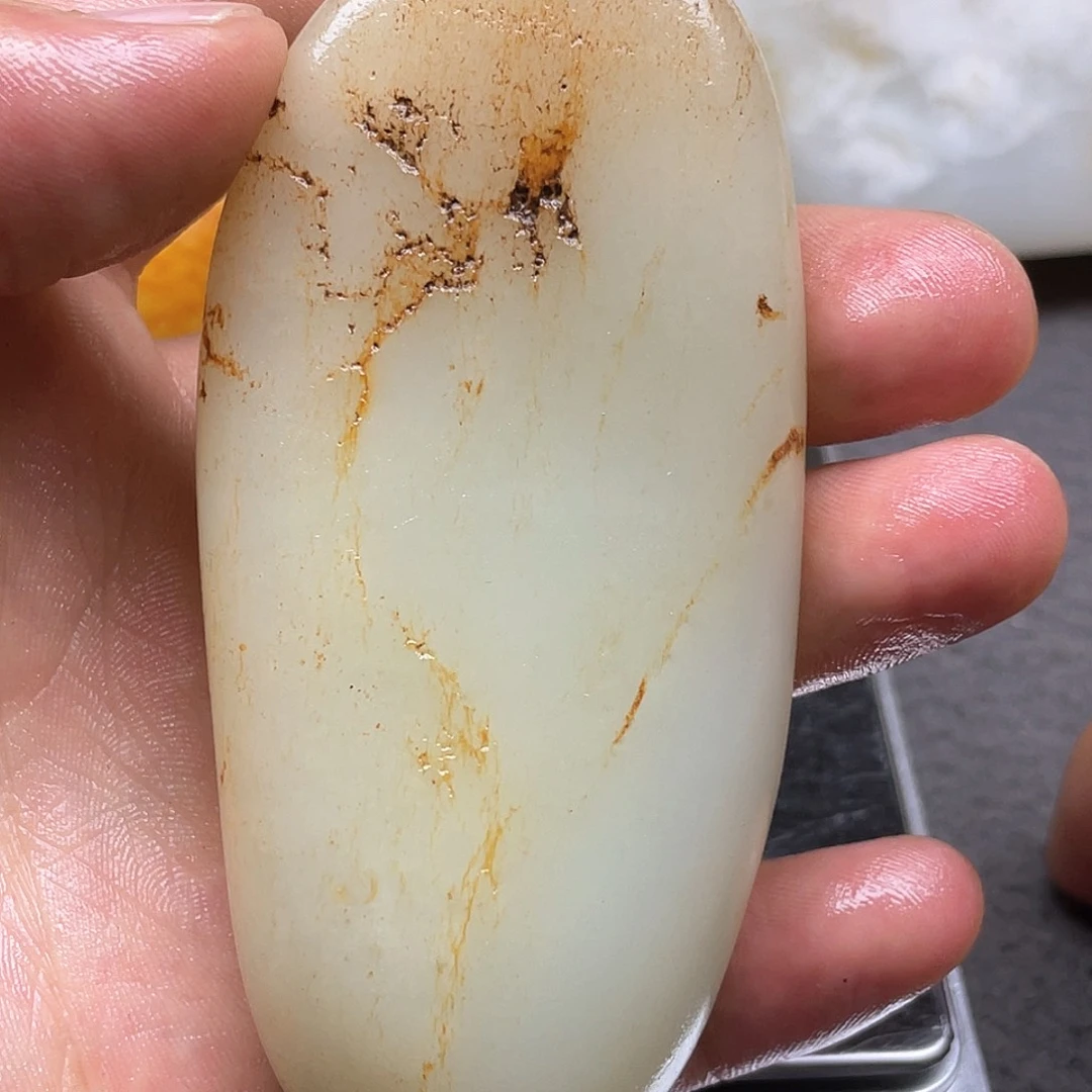 和田玉未镶嵌把件