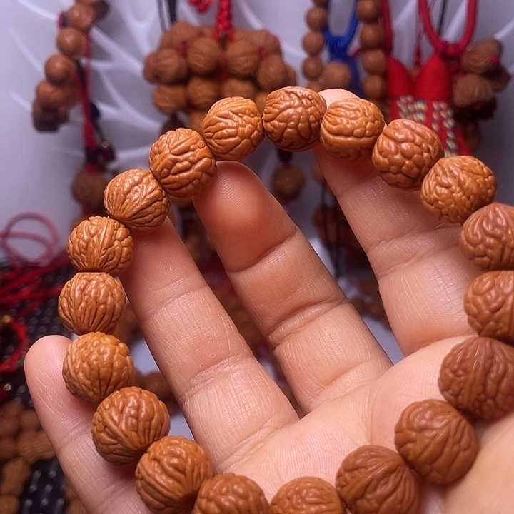 桃核吊坠龙纹桃枭