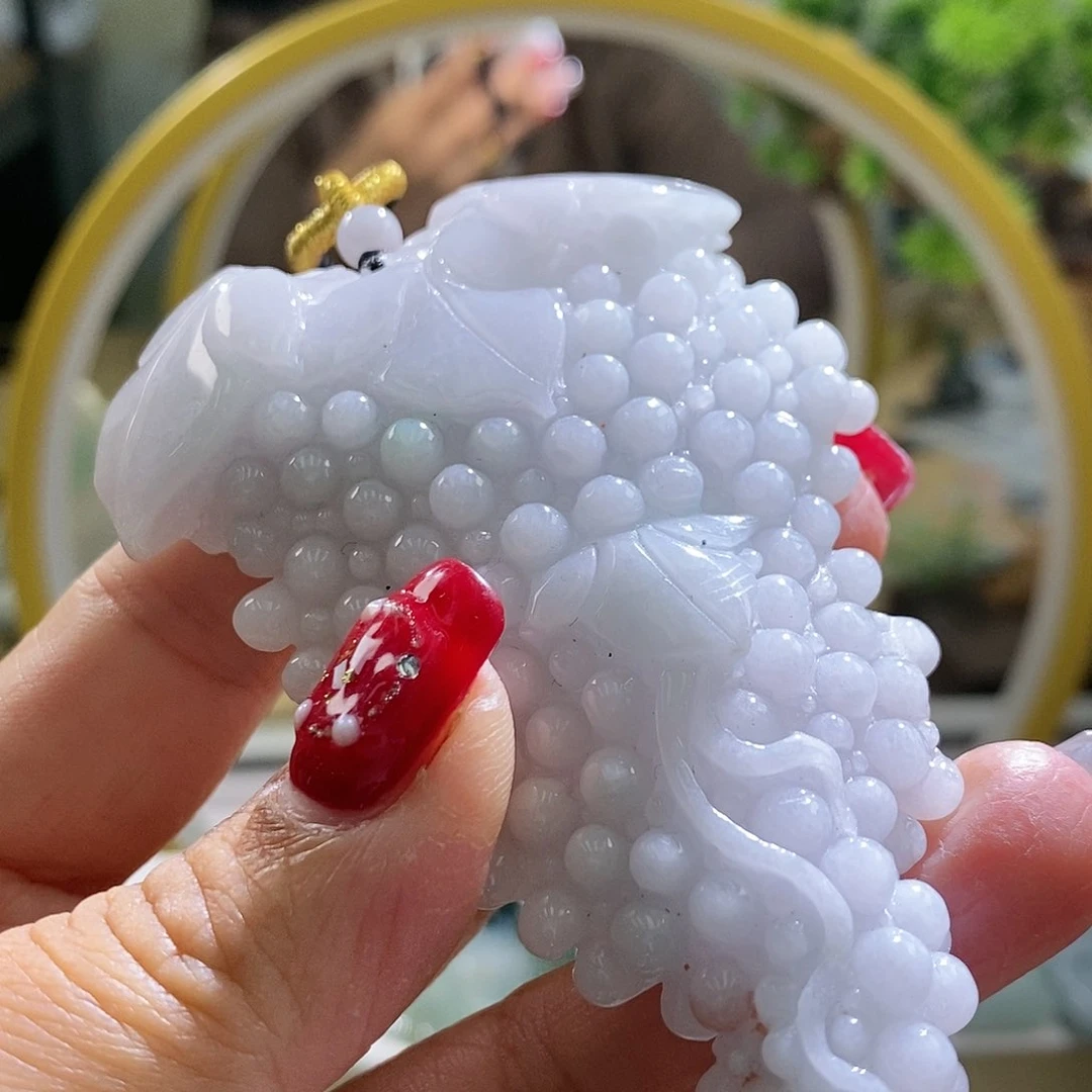 【闪购商品】翡翠颈饰未镶嵌葡萄