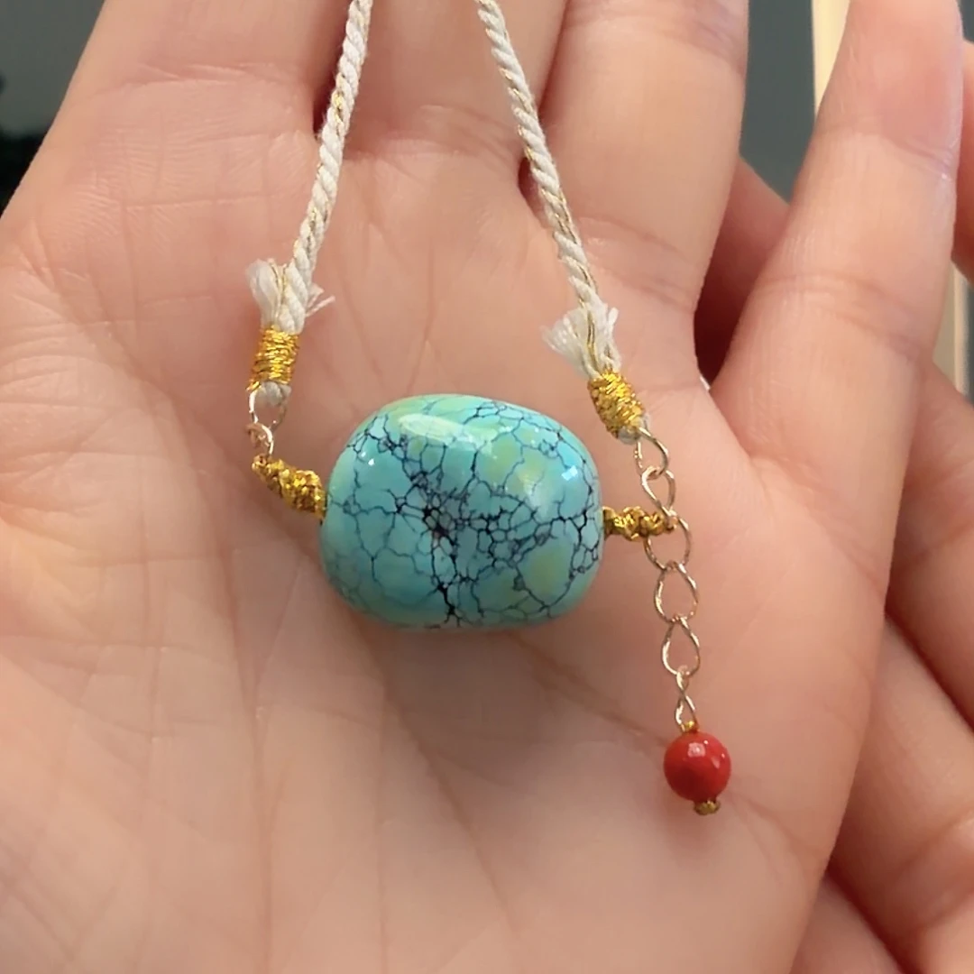 绿松石未镶嵌颈饰