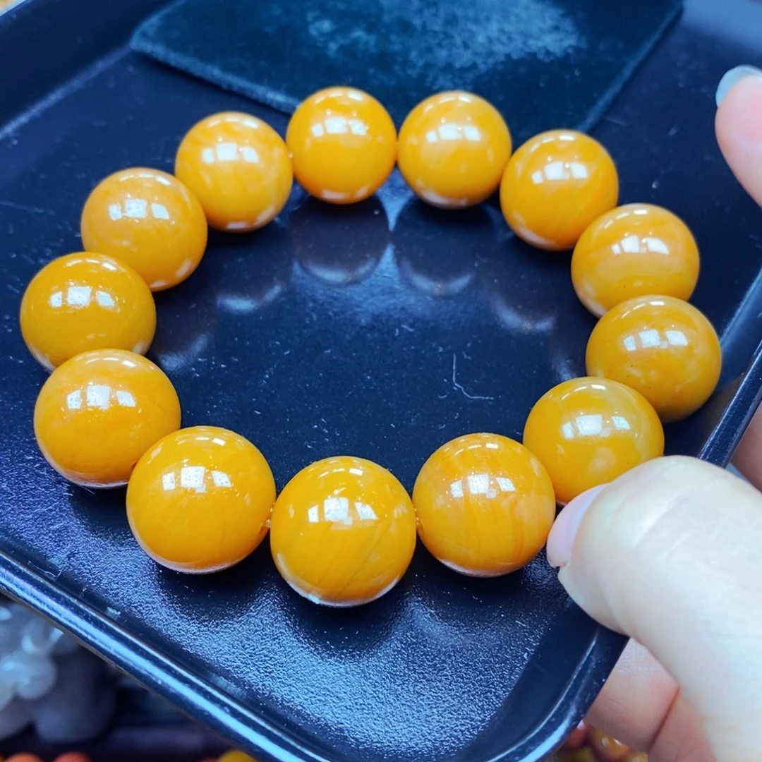未镶嵌石英质玉（黄龙玉）颈饰