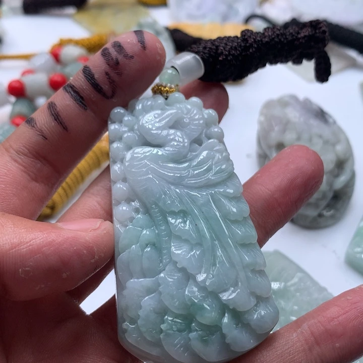颈饰未镶嵌翡翠保真天然a货翡翠