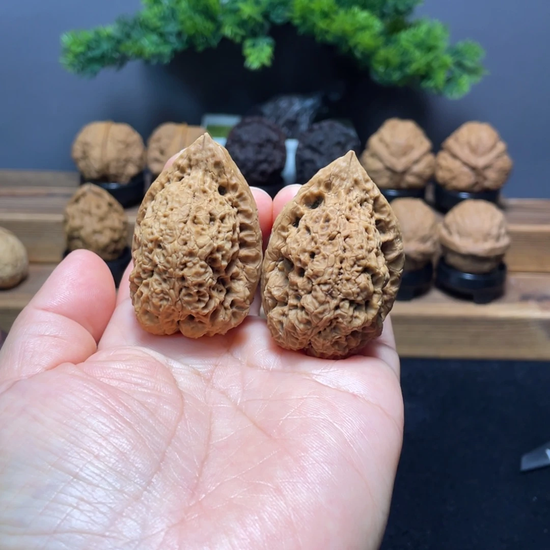 文玩核桃吊坠云南铁核桃12