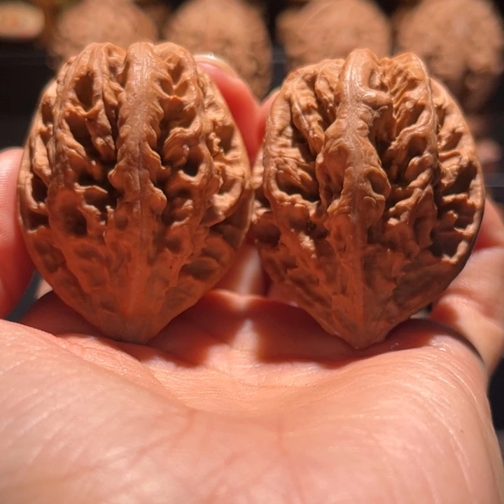 文玩核桃吊坠水龙塔16