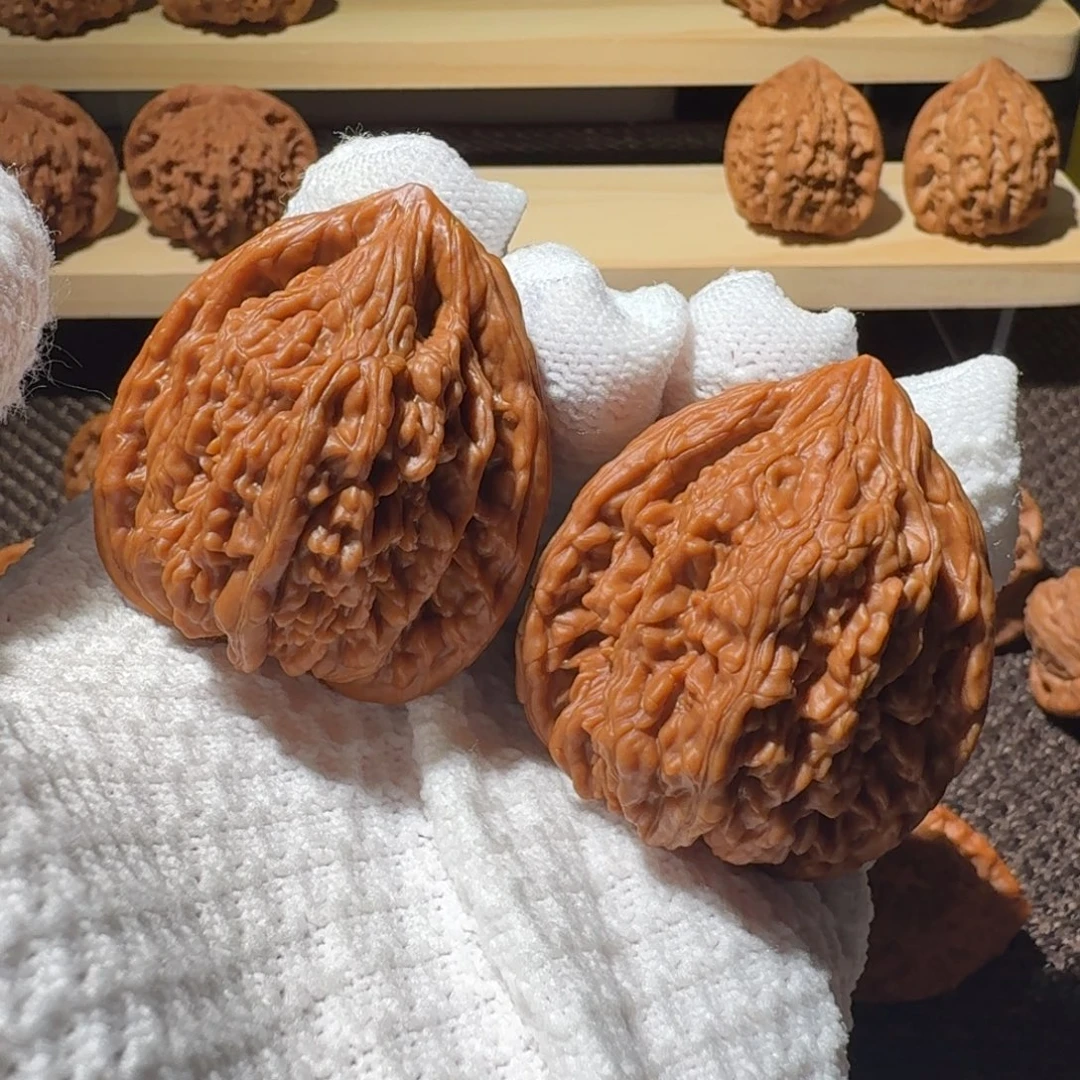 …***墨吊坠文玩核桃40全品虎头王