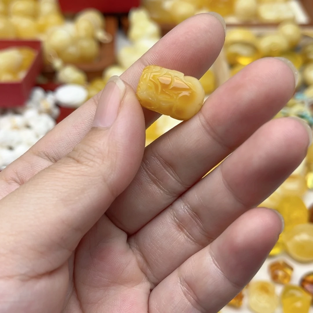 裸石蜜蜡未镶嵌配饰