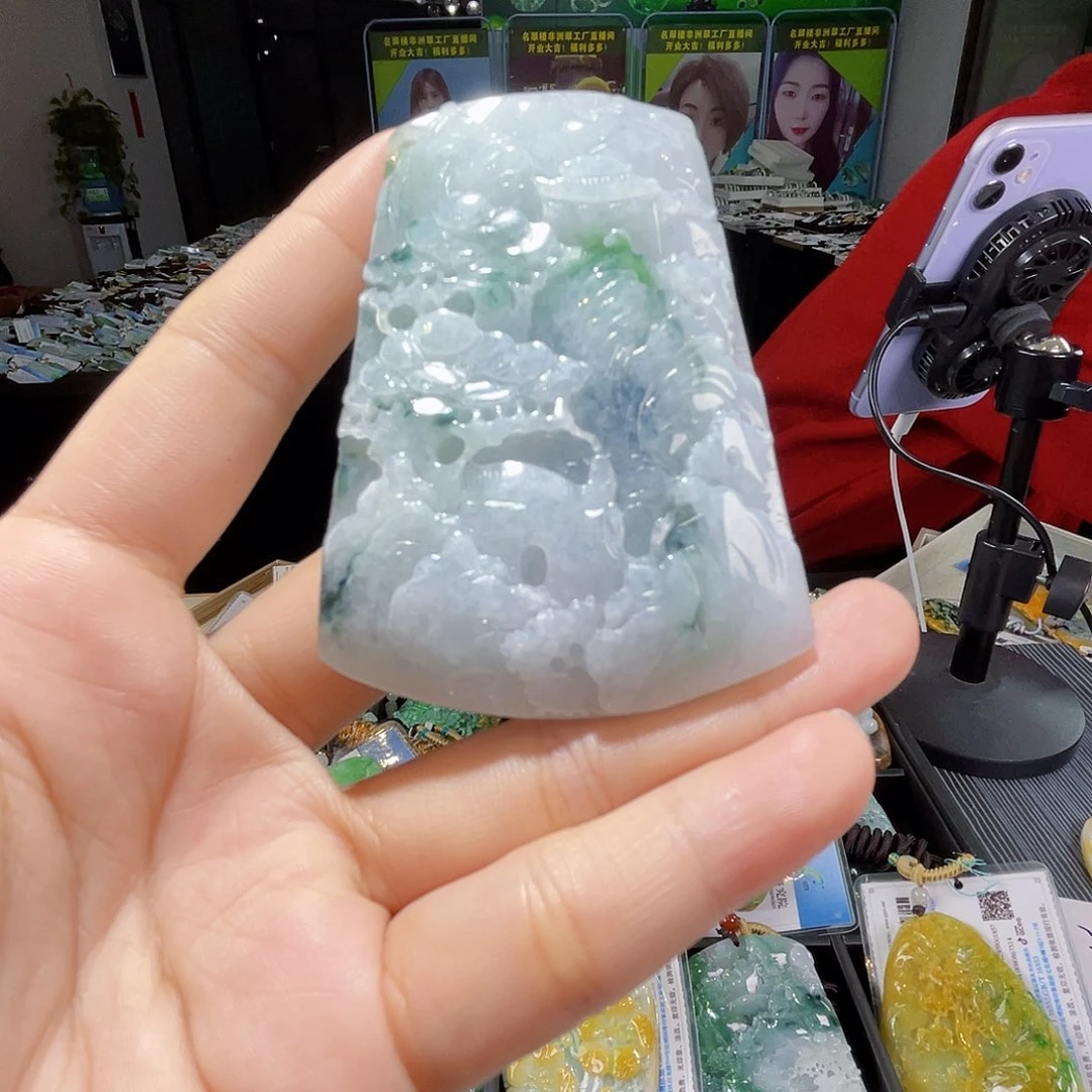 颈饰未镶嵌翡翠一