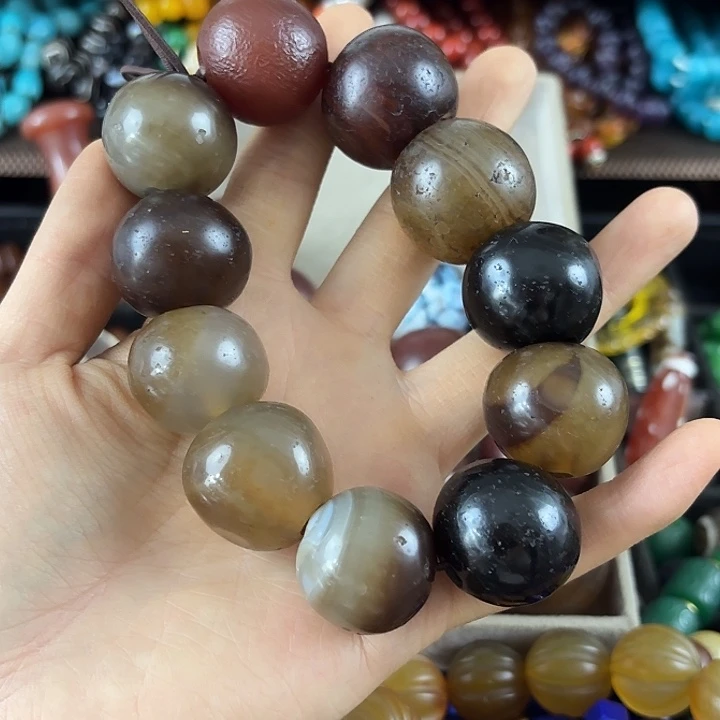 玛瑙/玉髓未镶嵌珠宝半成品&*