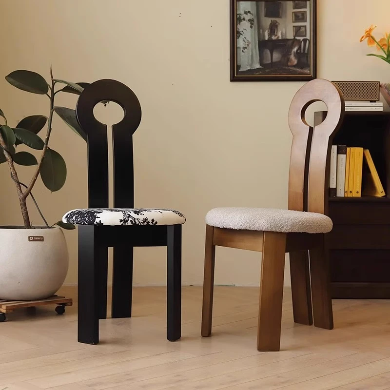 住宅家具法式复古实木餐椅家用靠背梳妆凳北欧现代简约钥匙椅子