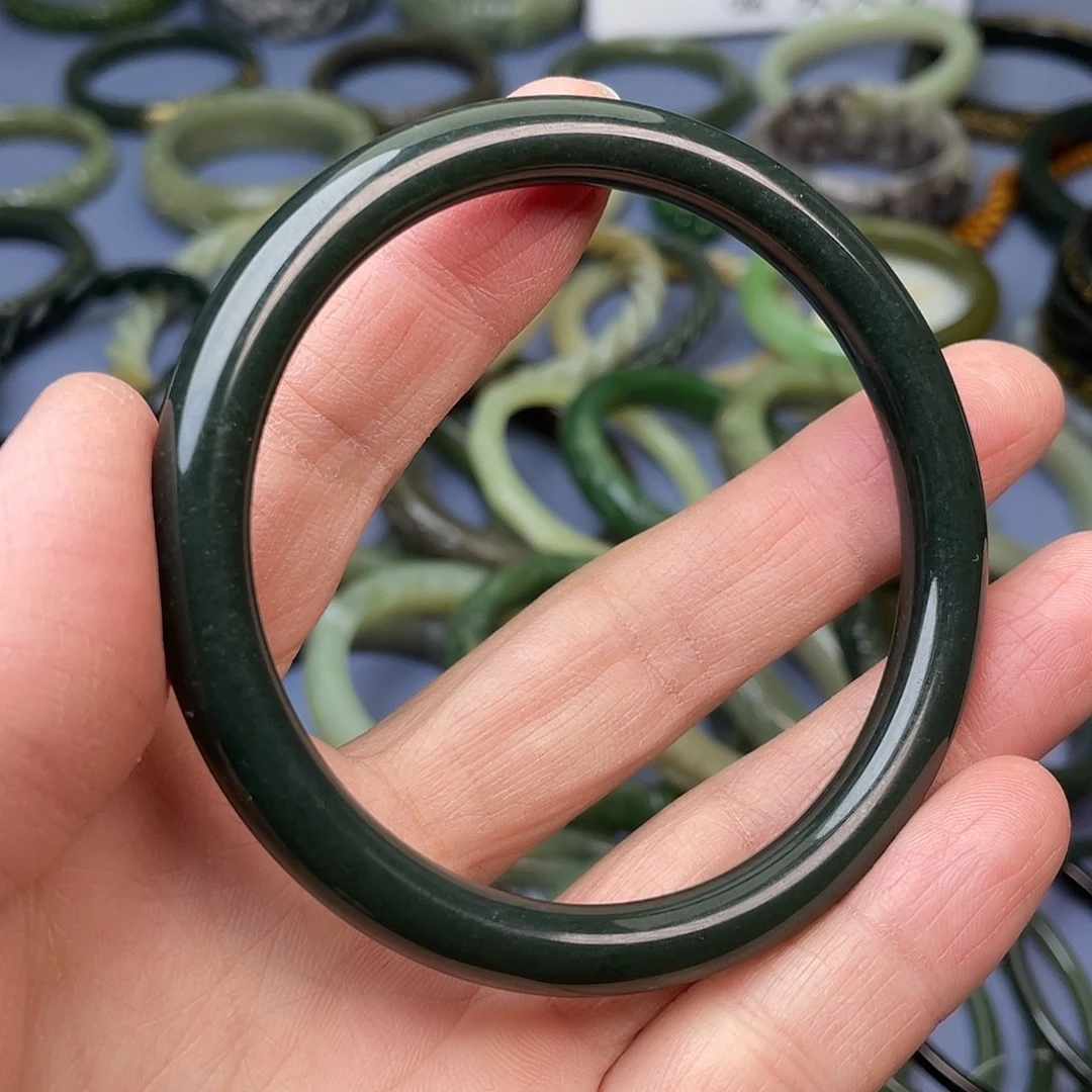 和田玉（青玉）未镶嵌手镯（贵妃镯）圈口64mm大尺寸