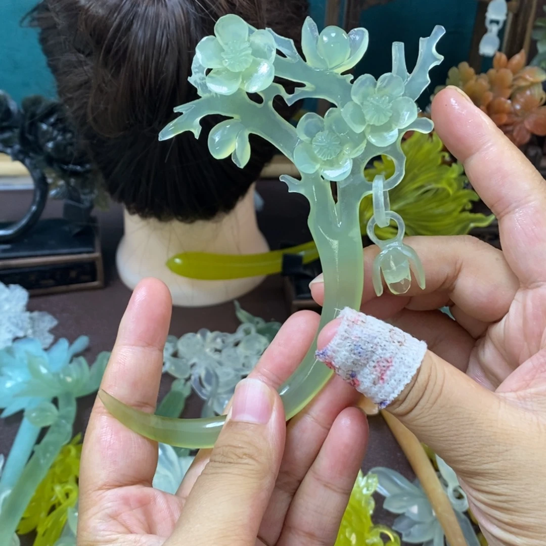 蛇纹石玉未镶嵌发饰